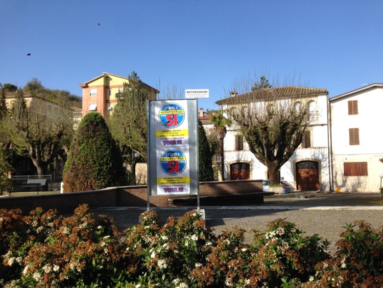 Affissione manifesti elettorali