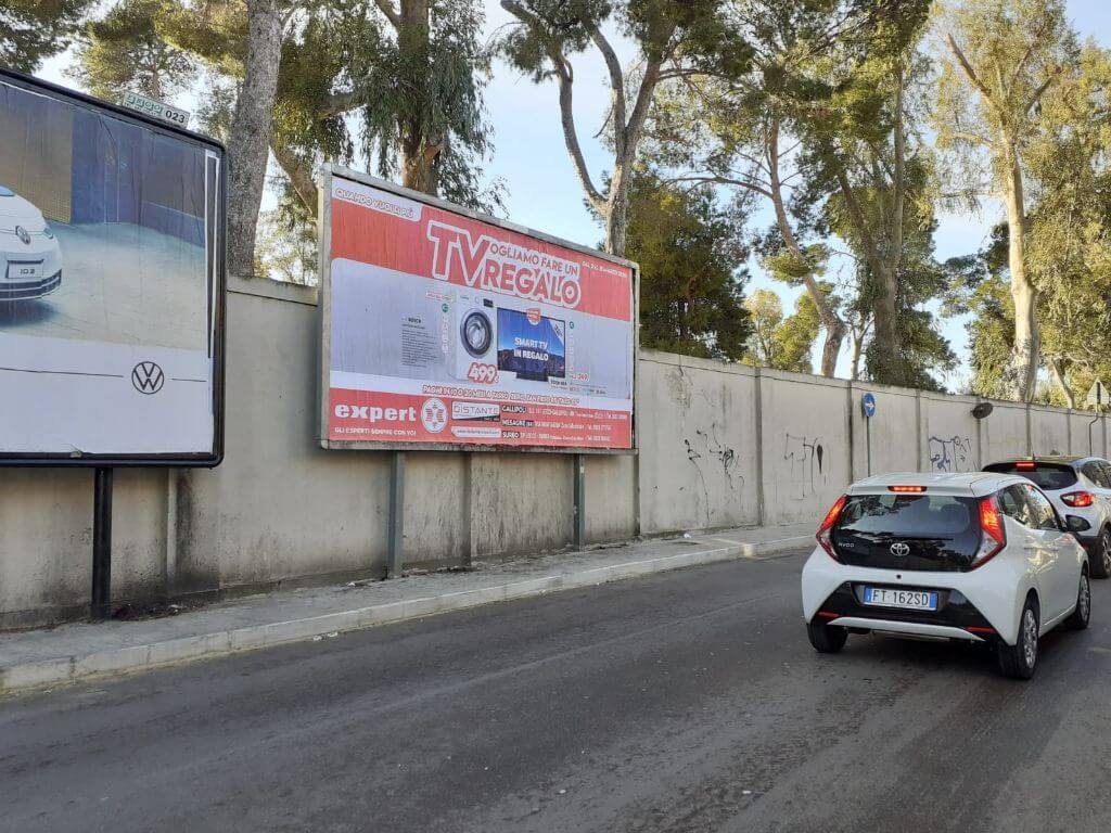 Brindisi (Brindisi) - - Via Cappuccini semaforo cim.6