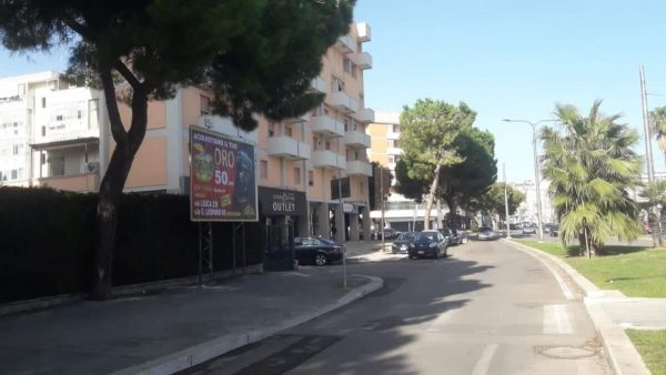 Affissioni Lecce Viale Leopardi